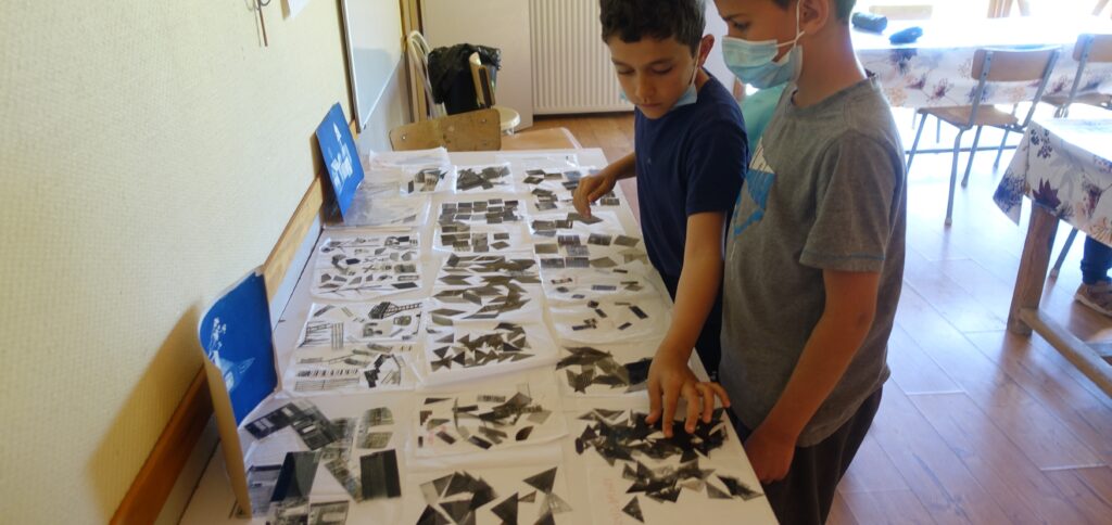 cyanotype et dessin, cabanes du futur, "Création en cours" Ateliers médicis