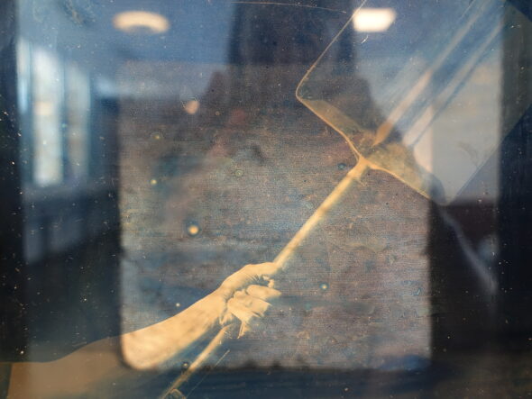 cyanotype sur verre (pelle)012